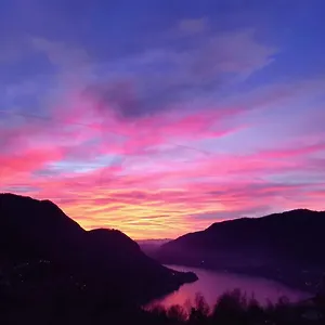 Le Magnolie 2*, Faggeto Lario Italia