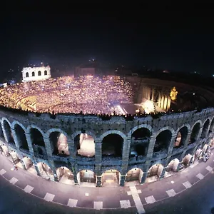 Daydreaming House 2*, Verona Italia