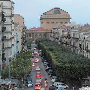 Stanze Al Capo , Palermo Italia